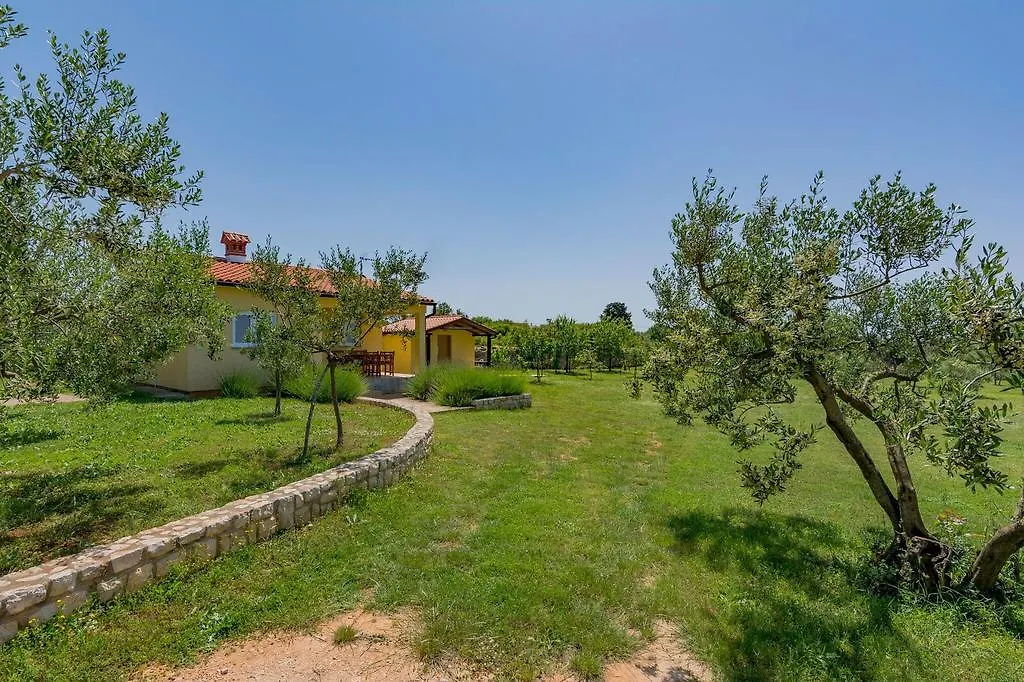 Holiday Home Nemcev 1302 Pula Croatia