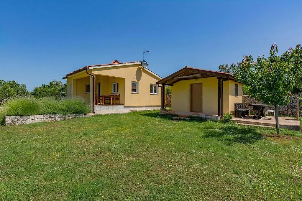 Holiday Home Nemcev 1302 Pula