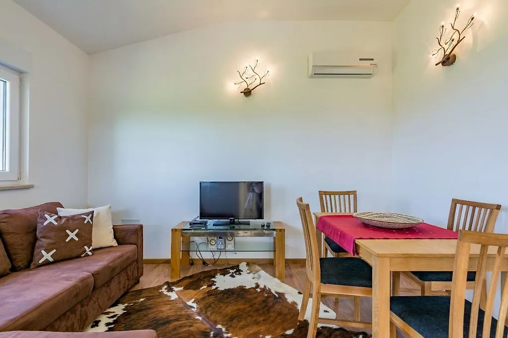 Holiday Home Nemcev 1302 Pula
