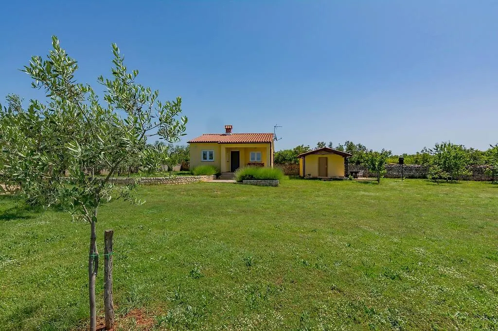 Holiday Home Nemcev 1302 Pula