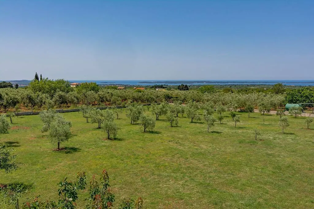 Holiday Home Nemcev 1302 Pula